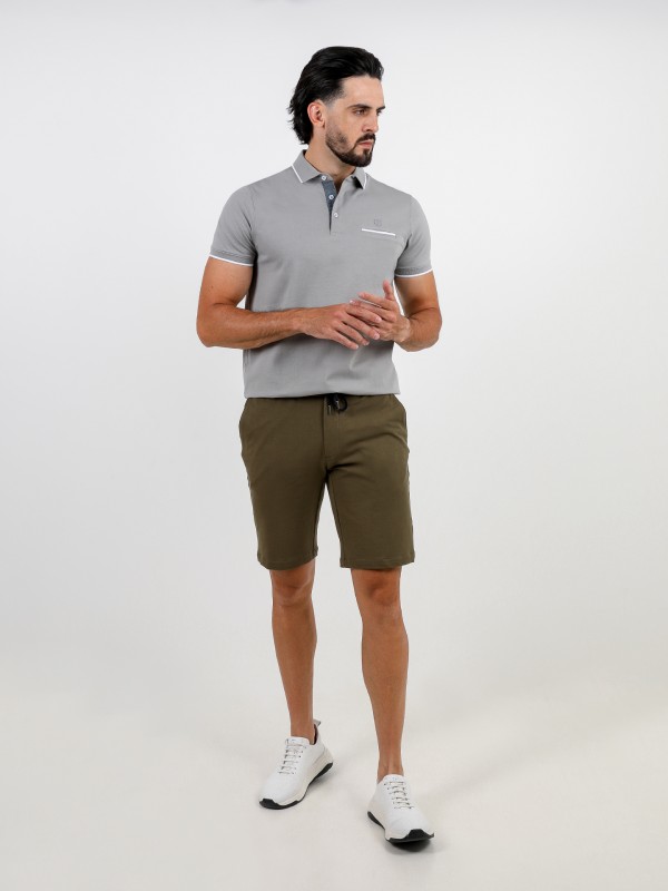 Structured jogger shorts with elastic waist