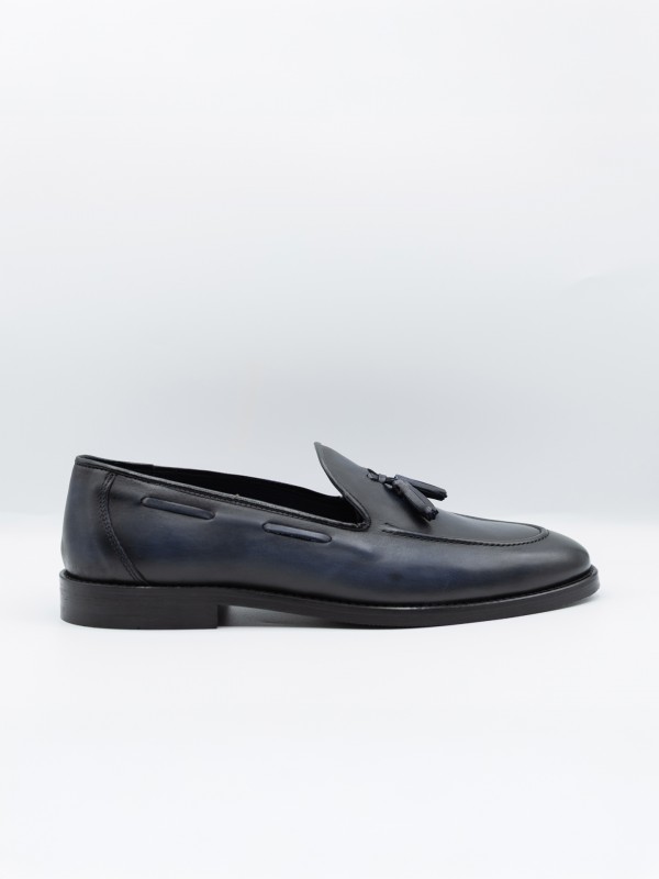 Zapato elegante de piel