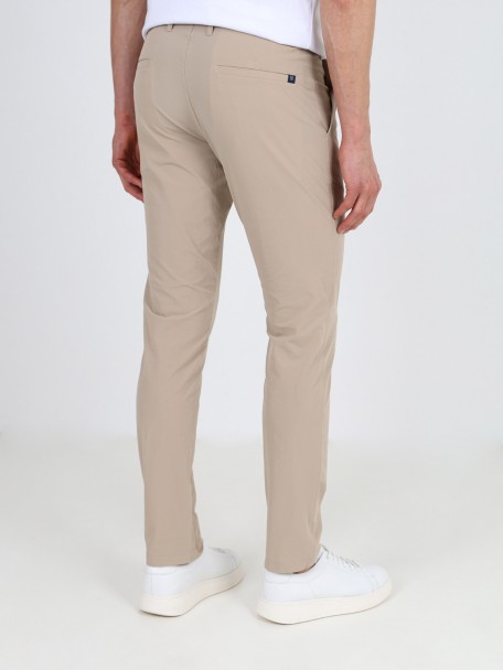 Calças Chino Nylon Tech Calças Chino Nylon Tech
