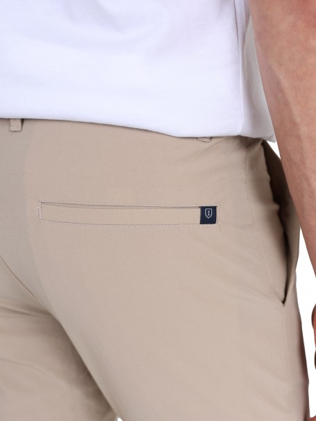 Calças Chino Nylon Tech Calças Chino Nylon Tech