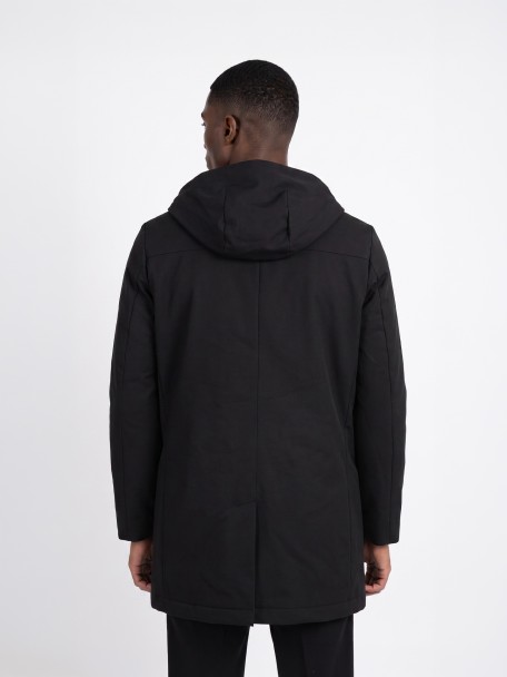 Parka técnica acolchada con capucha Parka técnica acolchada con capucha