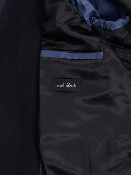 Overcoat with classic lapel Overcoat with classic lapel